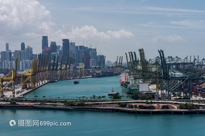 Singapūro Tuaso uostas prideda tris naujas krantines, kad pašalintų spūstis